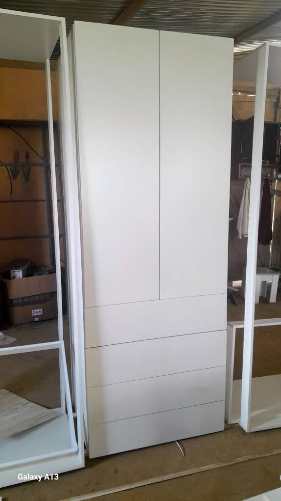 Armoire-penderie SMÅSTAD / PLATSA d'IKEA